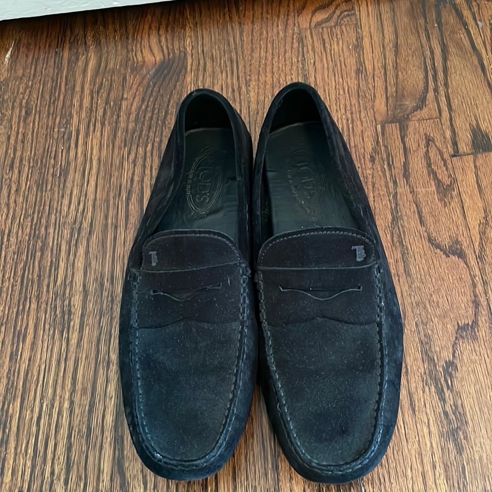 Mens Tod’s Black Suede Penny Loafers. Size 11.